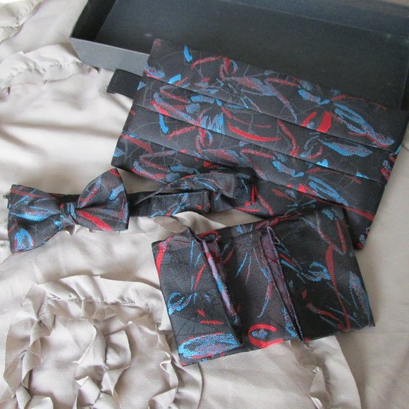 matching cummerbund pocket square & bowtie set - Picture 1 of 5